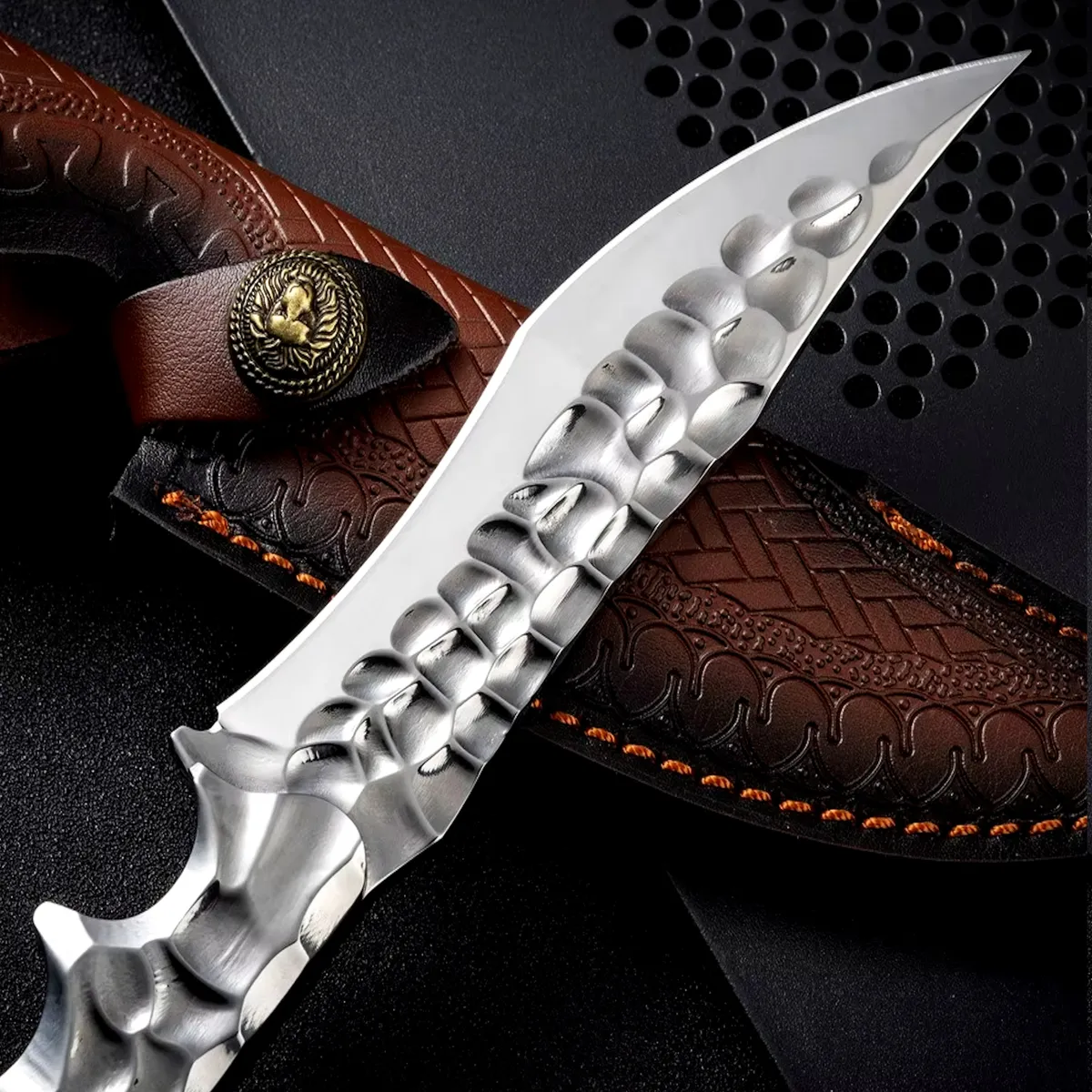 Frostfang Drakonite Edge : VG10 Steel Hunting Knife